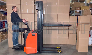 Электроштабелер SOBELL